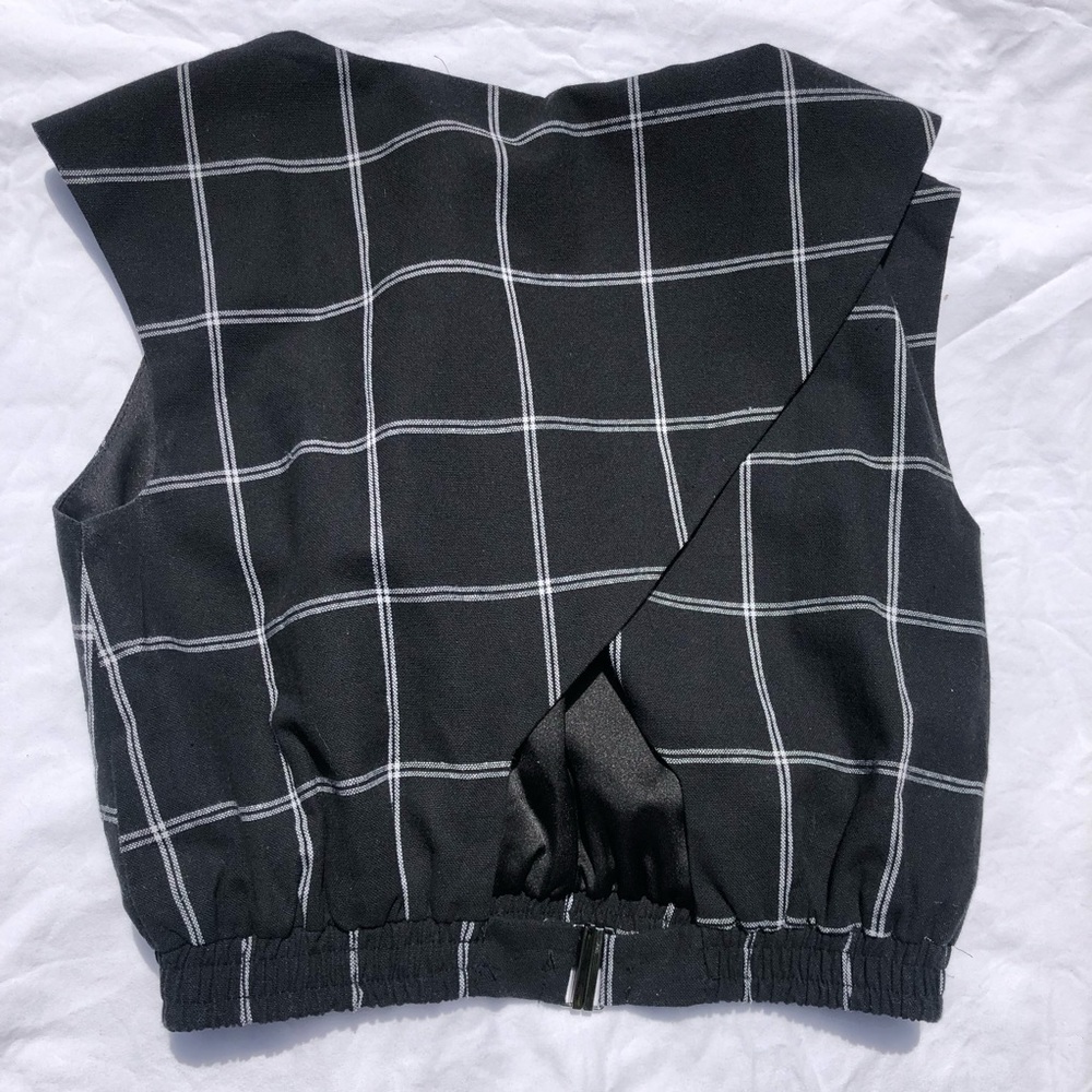 Two piece matching set - Picture 3 of 8